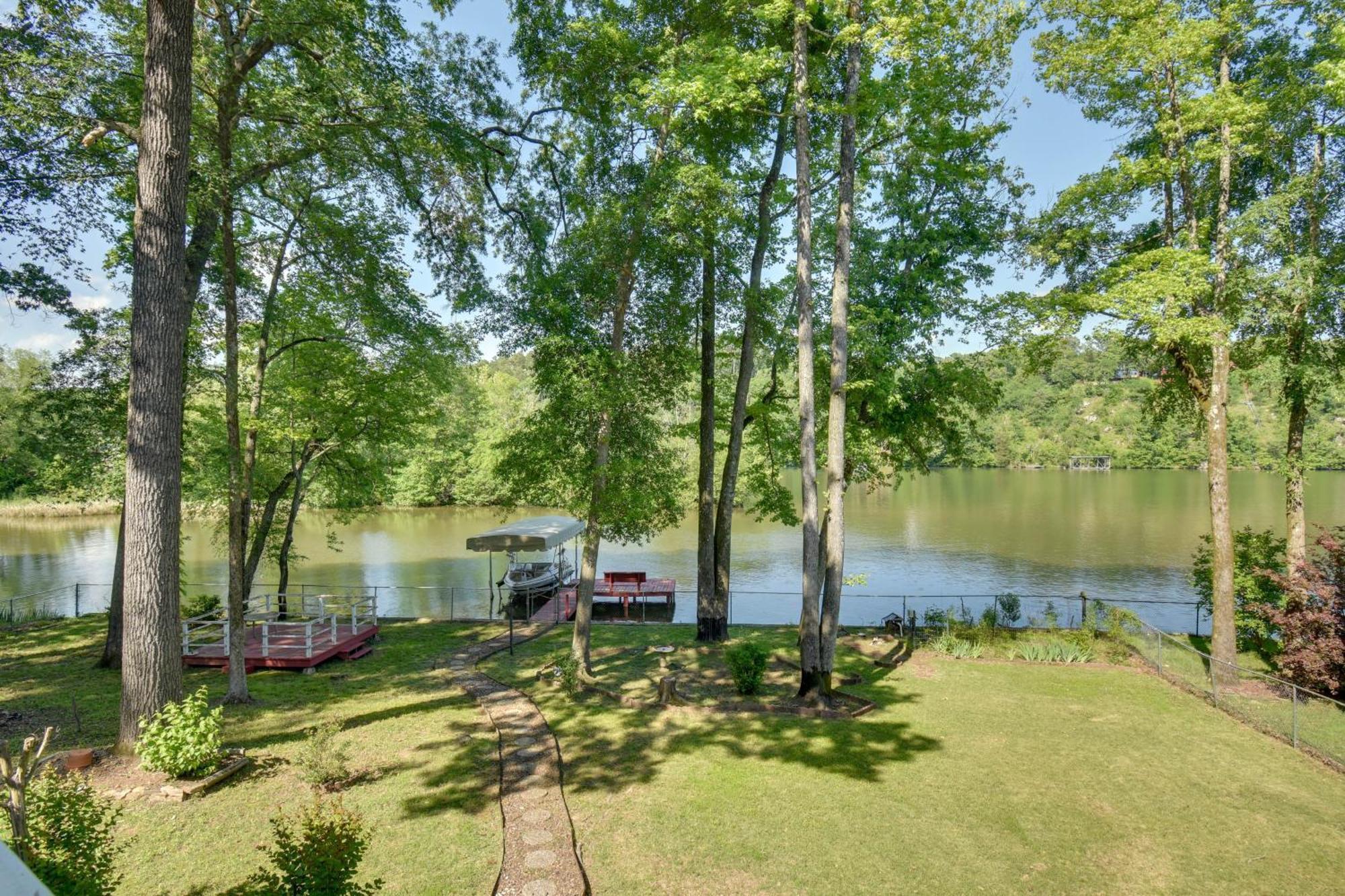 Lakefront Retreat With Deck, Dock And Resort Amenities Hot Springs Ngoại thất bức ảnh